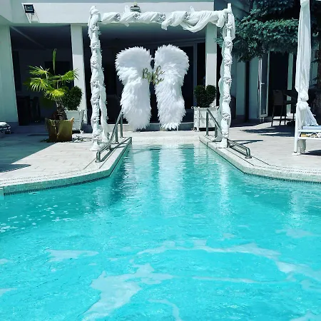 Fruska Gora Klub Krstasice וילה