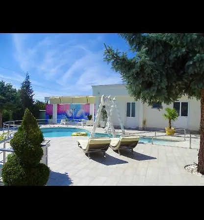 Fruska Gora Klub Krstasice Villa
